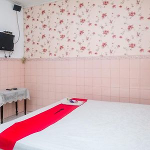 Kamar double standard