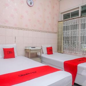 Kamar kembar standard